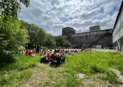 Seminar og picnic i haven